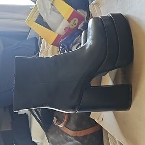 Steve Madden Boots